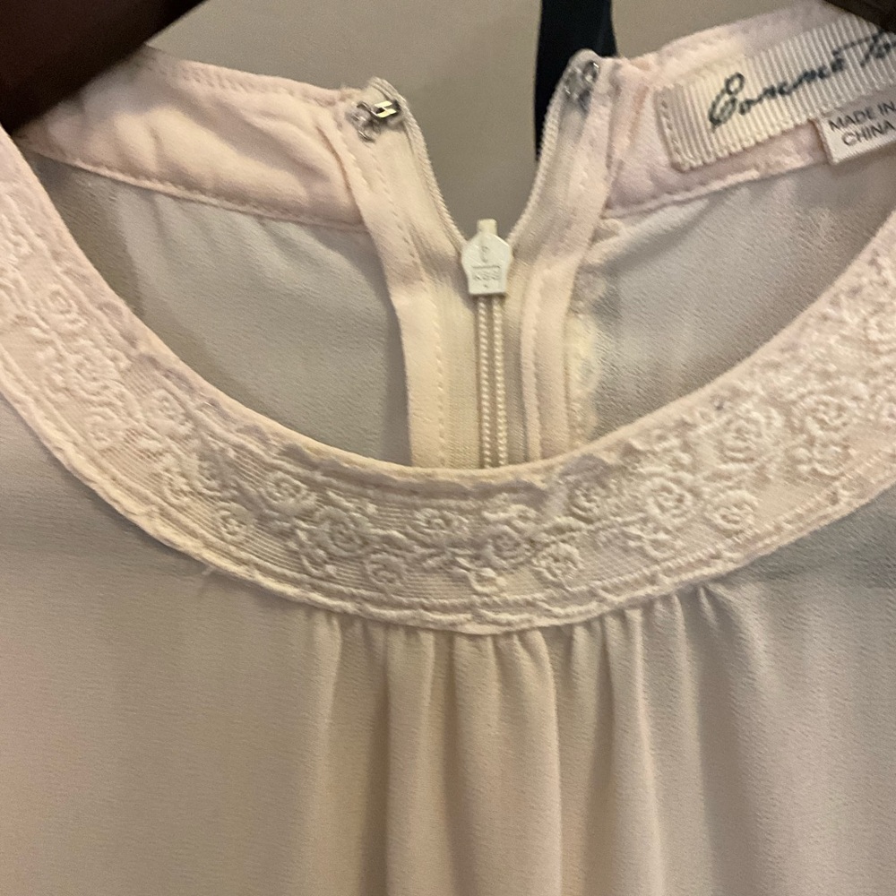 below the knee dress. Size L - Picture 3 of 5